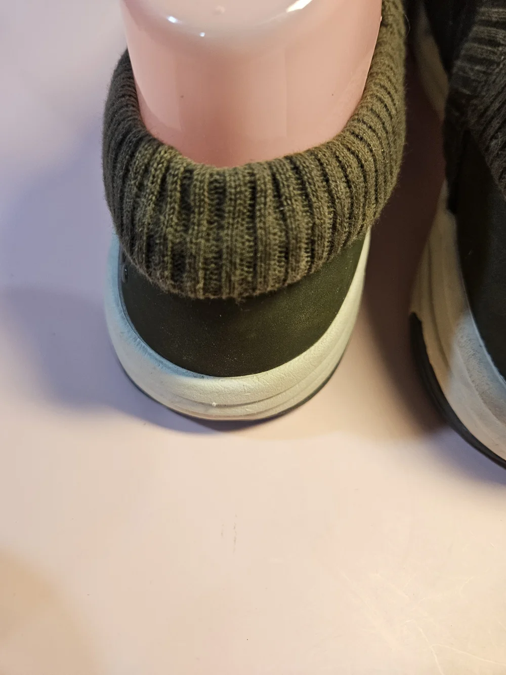 Ryka Quilted Olive Green Slip-On Sneakers with Beige Pull Tab. Bin10 Size 8